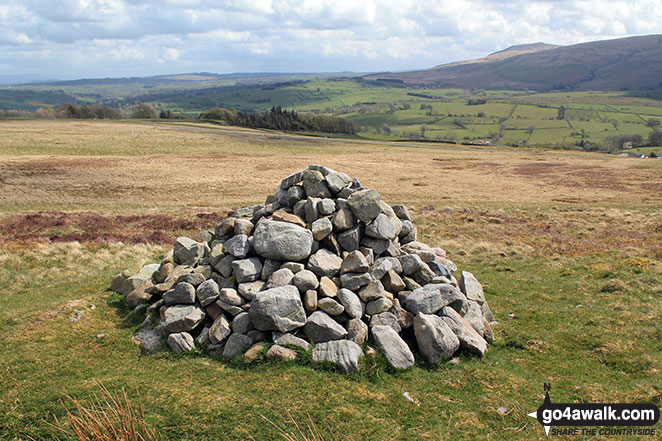 Faulds Brow summit cairn