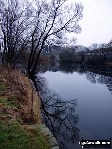 Walk c119 Canal Foot, Morecambe Bay and Birkrigg Common from Ulverston - Ulverston Canal