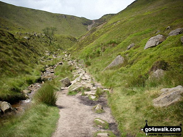 Walk d296 Jacob's Ladder and Kinder Scout from Edale - Climbing up Grindsbrook Clough