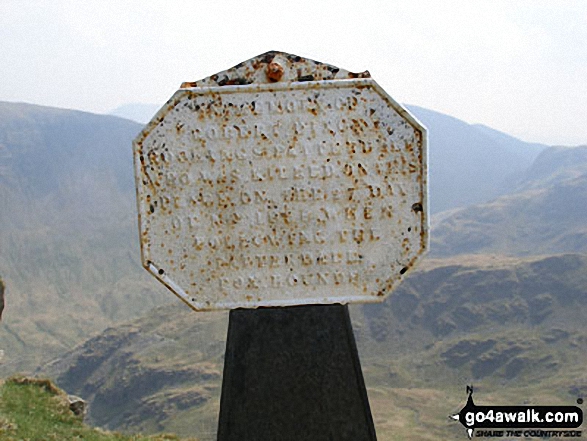 Walk c427 Helvellyn via Striding Edge from Patterdale - The Memorial to Robert Dixon on Striding Edge