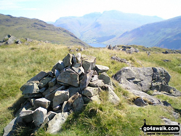 Walk c423 The Wast Water Round from Wasdale Head, Wast Water - Buckbarrow summit cairn