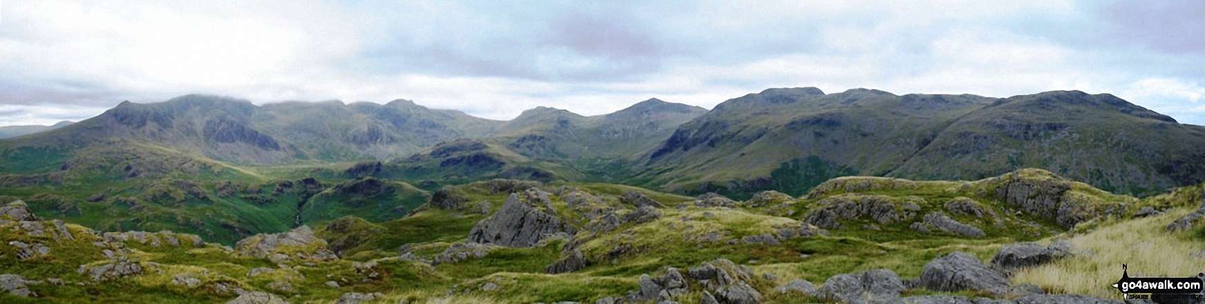 Walk c280 Hard Knott from Jubilee Bridge, Eskdale - *Northernly Panorama from the summit of Hard Knott featuring Sca Fell, Scafell Pike, Esk Pike, Bow Fell (Bowfell), Gunson Knott, Crinkle Crags (Long Top) and Crinkle Crags (South Top)