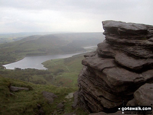 Walk gm150 Great Dove Stone Rocks Stable Stones Brow (Hoarstone Edge) from Dove Stone Reservoir, Greenfield - Dovestone Reservoir and Dick Hill from Stable Stones Brow (Hoarstone Edge)