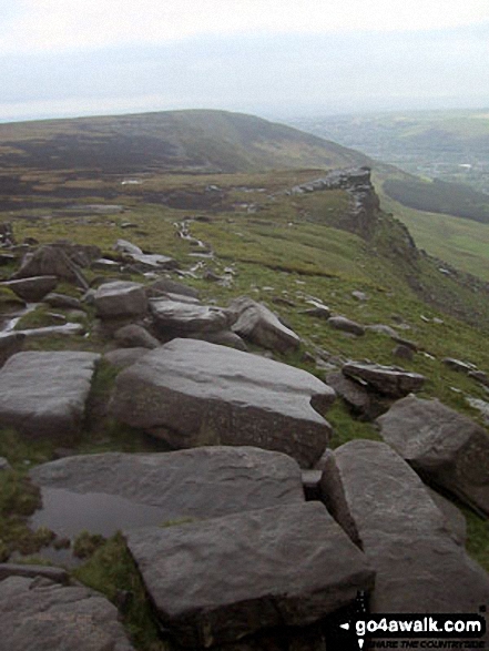 Walk gm150 Great Dove Stone Rocks Stable Stones Brow (Hoarstone Edge) from Dove Stone Reservoir, Greenfield - Alphin Pike from Stable Stones Brow (Hoarstone Edge)