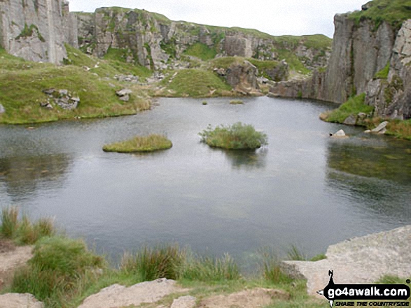 Walk de122 North Hessary Tor, Great Mis Tor and Great Staple Tor from Princetown - Foggintor Quarry