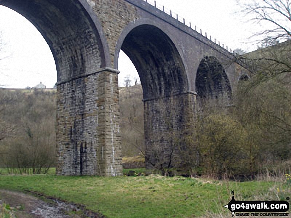 Walk d206 Monsal Dale and Ashford in the Water from Bakewell - Monsal Head viaduct