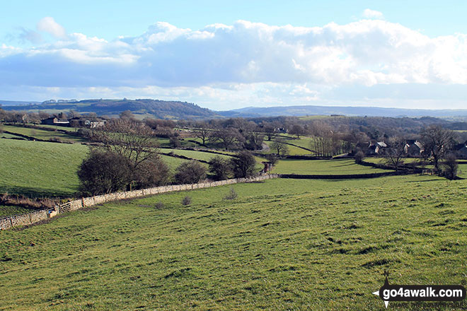 Walk d305 Stoney Middleton, Coombs Dale, Longston Moor, Wardlow Hay Cop and Foolow from Eyam - The beautiful Derbyshire countryside from the bottom of Longstone Edge