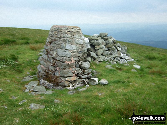 Tarren y Gesail summit trig point and cairn