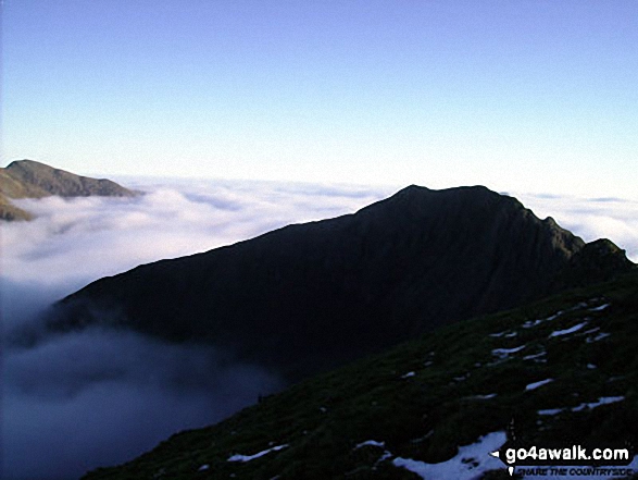 Walk gw198 The Welsh 3000's (Snowdon Area) from Pen-y-Pass - Cnicht (left) and Y Lliwedd poking through a Temerature Inversion seen from Crib Goch