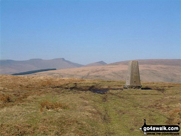 Pant y Creigiau summit