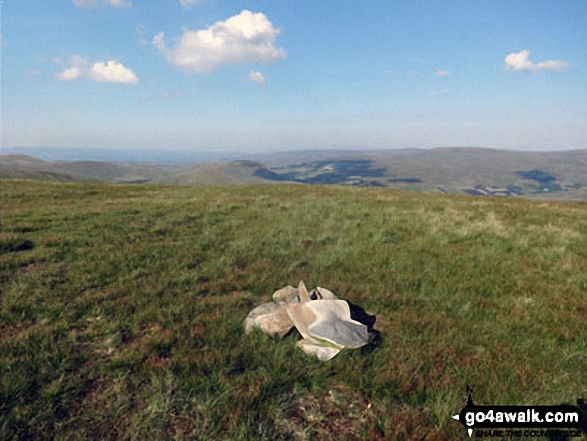 Walk c336 Calders, The Calf and Yarlside via Cautley Spout from The Cross Keys - Great Dummacks summit cairn