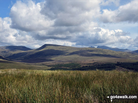 Walk c311 Ponsonby Fell from Gosforth - Seatallan (centre left) and you can just make out Scafell Pike, Mickledore and Sca Fell (centre right in the distance) from Ponsonby Fell summit