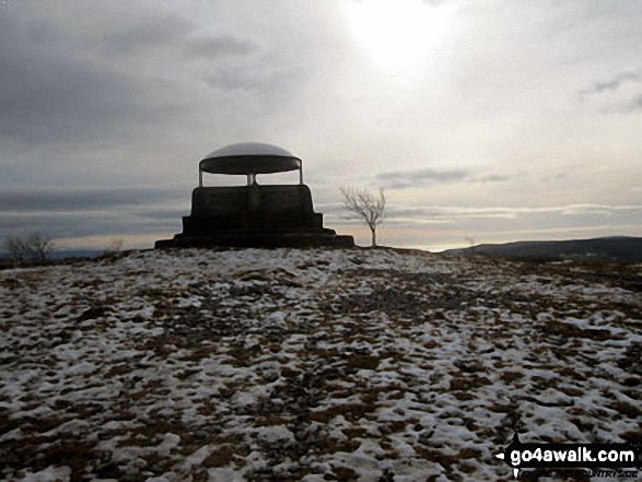 Walk c190 Scout Scar from Kendal - Scout Scar (Barrowfield) summit