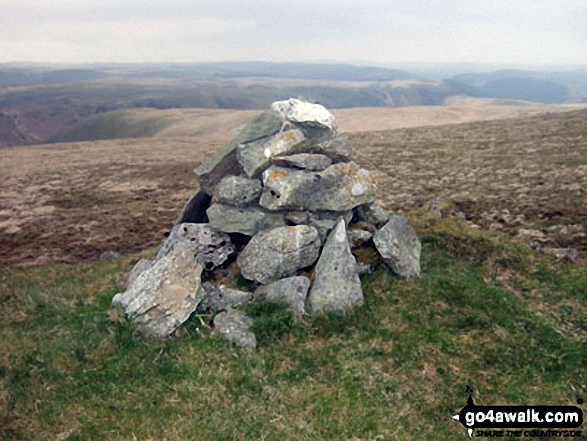 Carreg yr Ast summit cairn