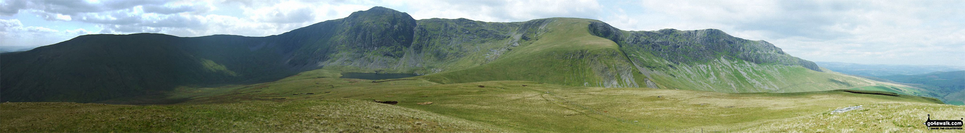 The Aran Fawddwy Ridge - Drysgol (left) Drws Bach, Aran Fawddwy, Erw y Ddafad-ddu & Aran Benllyn from Foel Hafod-fynydd