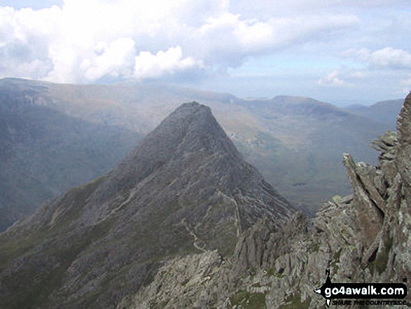 Walk Tryfan walking UK Mountains in The Glyders (or Glyderau) Snowdonia National Park Conwy, Wales