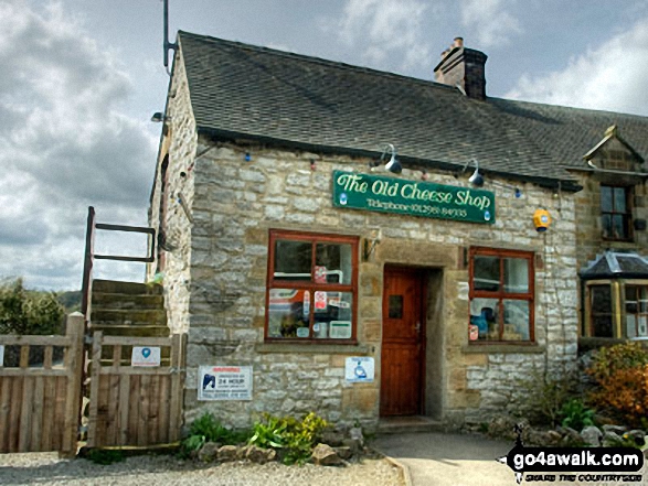 Walk d329 Pilsbury Castle Hills and Carder Low from Hartington - The Old Cheese Shop in Hartington