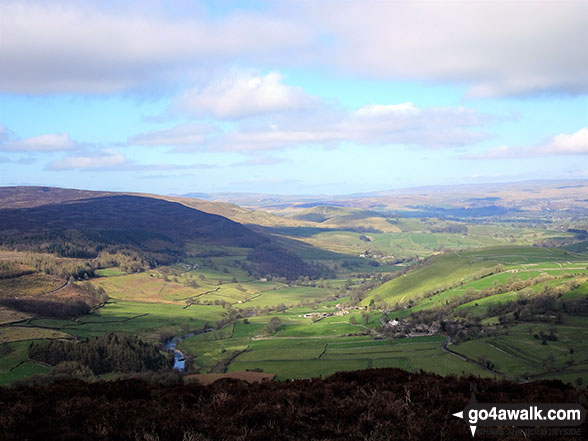 Walk ny121 Simon's Seat from Barden Bridge, Wharfedale - The view from Simon's Seat (Wharfedale) summit