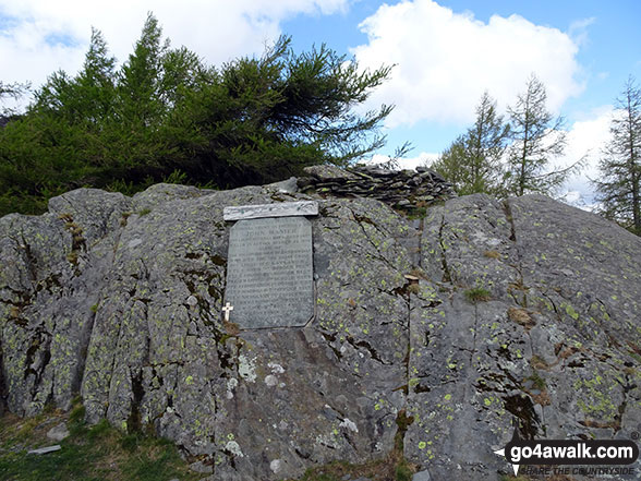 Walk Route Map c376 Castle Crag from Grange (Borrowdale)