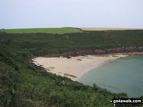 Walk pe120 Carn Llidi, Carnedd-lleithr and St David's Head from Whitesands Bay (Porth Mawr) - Castlebeach Bay, St Ann's Head, Pembrokeshire Coast