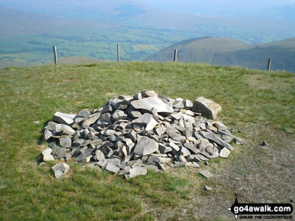 Walk c180 The Howgills from Low Carlingill Bridge - On the summit of Calders