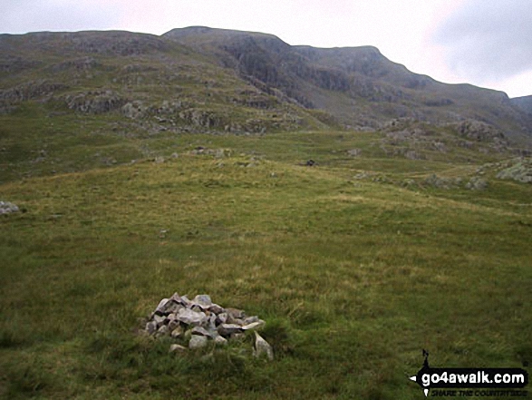 Red Pike (Wasdale) from the cairn on Dore Head