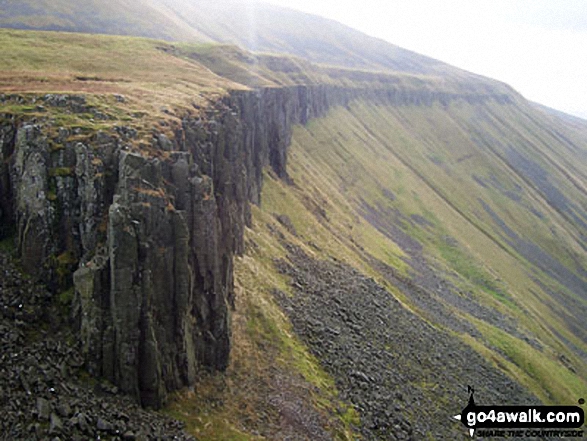 South east edge of High Cup from the Narrow Gate path (Pennine Way) near High Cup Nick