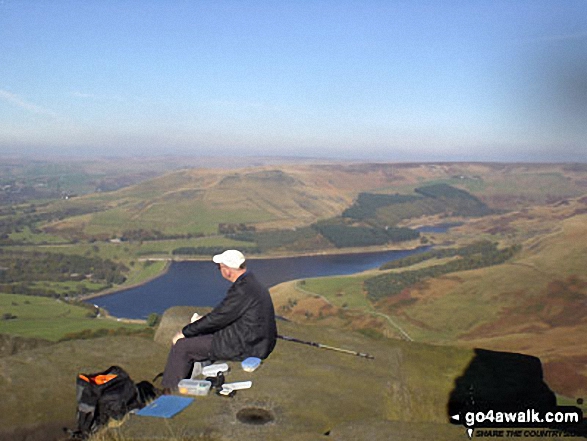 Walk gm150 Great Dove Stone Rocks Stable Stones Brow (Hoarstone Edge) from Dove Stone Reservoir, Greenfield - On Stable Stones Brow (Hoarstone Edge) looking over Dovestone Reservoir to Alphin Pike