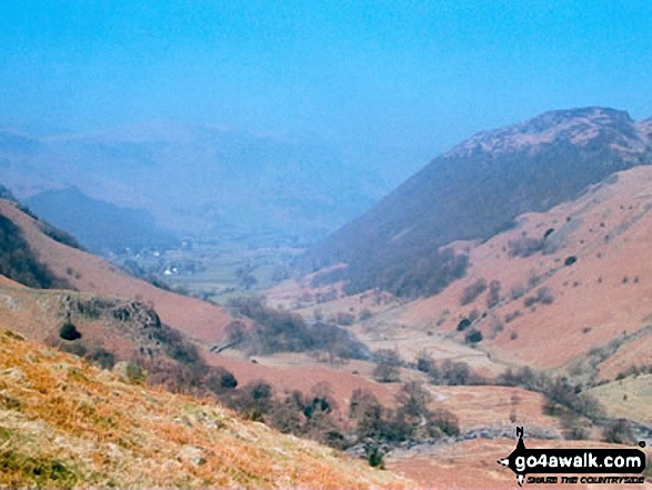 Walk c369 High Raise, Ullscarf and Grange Fell from Rosthwaite - Stonethwaite Valley from Sergeant's Crag