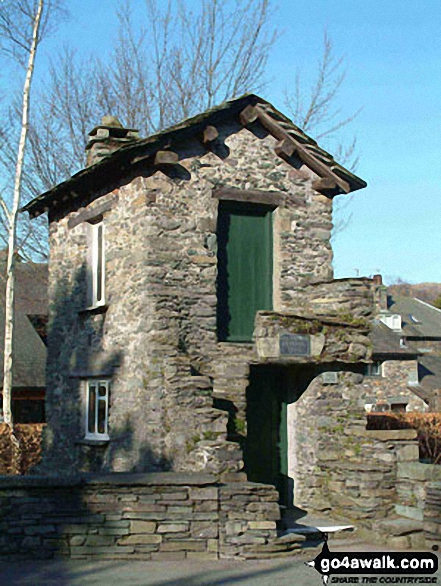 Walk c292 Rydal and Grasmere from Ambleside - The famous Bridge House in Ambleside