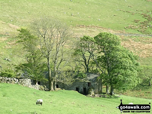 Barn below Brockle Crag