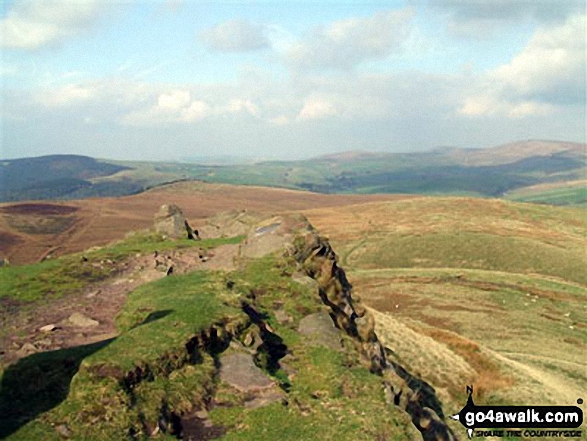 Walk ch101 Shutlingsloe and Wildboarclough from Ridgegate Reservoir - Looking North from the summit of Shutlingsloe