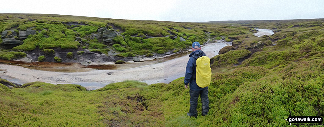 Walk d201 Seal Stones (Kinder Scout) and Seal Edge from Birchin Clough - The River Kinder flowing through the peat hags on The Kinder Scout Plateau