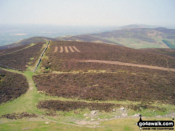 Walk dn174 Moel Famau from Bwlch Penbarras - Moel Dywyll, Moel Llys, Moel Arthur and The Offa's Dyke Path<br>from the summit of Moel Famau