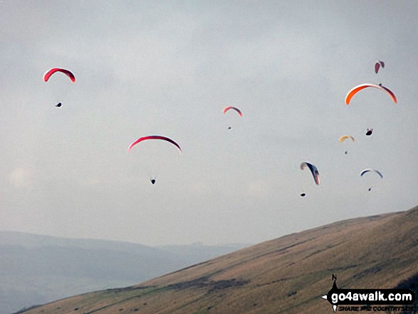 Hangliders soaring above Lord's Seat (Rushup Edge) viewed from Mam Tor