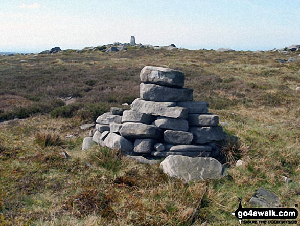 Cairn near Ward's Stone (Mallowdale Fell) western summit