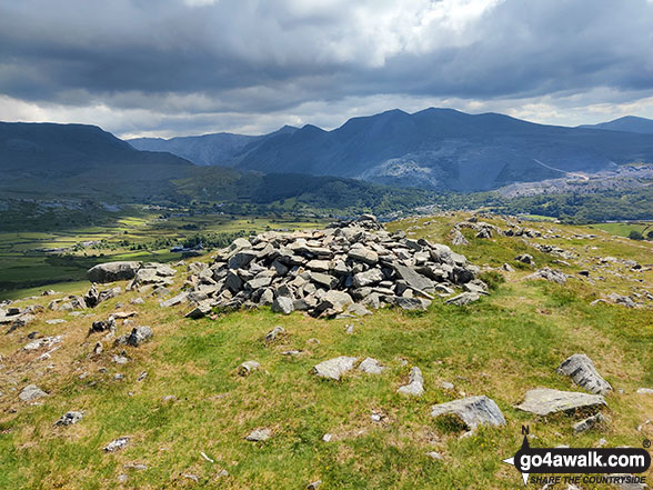 Walk gw160 Gyrn (Llanllechid) and Moel Wnion from Rachub - Moel Faban summit cairn