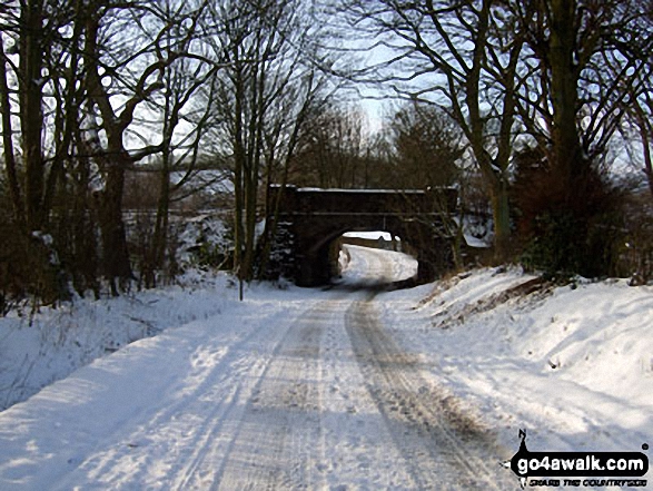 Walk d144 Winhill Pike (Win Hill) and Hope Cross from Yorkshire Bridge - Railway Bridge near Hope Station in the snow