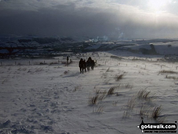 Climbing Lose Hill (Ward's Piece) from Hope in heavy snow and arctic winds