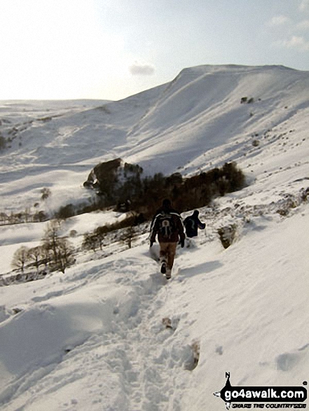 Descending from Hollins Cross towards Castleton with Mam Tor beyond