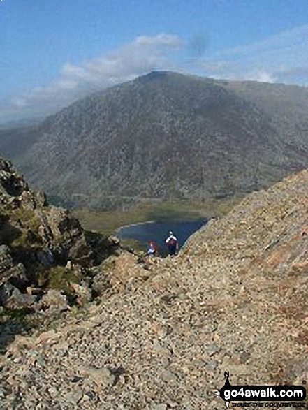 Walk gw219 Llyn y Cwn from Ogwen Cottage, Llyn Ogwen - Pen yr Ole Wen and Llyn Idwal from the top of The Devil's Kitchen (Twll Du)