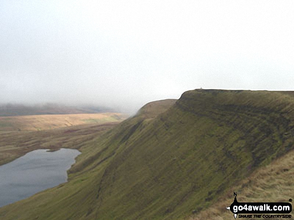 Fan Brycheiniog (Twr y Fan Foel) Photo by Georg Dite