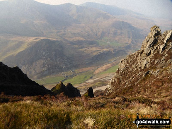 Mynydd Tal-y-mignedd (centre left) and Craig Cwm Silyn (centre right) from Craig y Bera on Mynydd Mawr (Llyn Cwellyn)