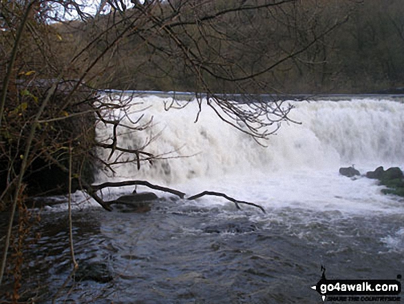 Walk d206 Monsal Dale and Ashford in the Water from Bakewell - Waterfall on the River Wye, Monsal Dale