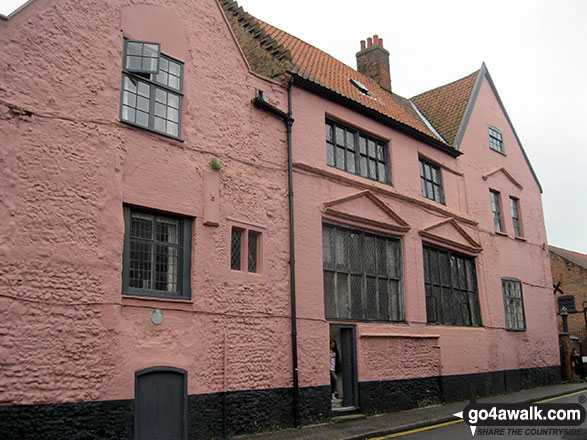 Walk nf101 Pulls Ferry and The River Wensum from Norwich - Wensum Lodge in King Street, Norwich