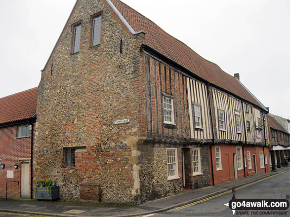 Walk nf101 Pulls Ferry and The River Wensum from Norwich - Dragon Hall, King St, Norwich