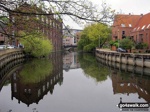 Walk nf101 Pulls Ferry and The River Wensum from Norwich - The River Wensum from Bridge Street, Norwich