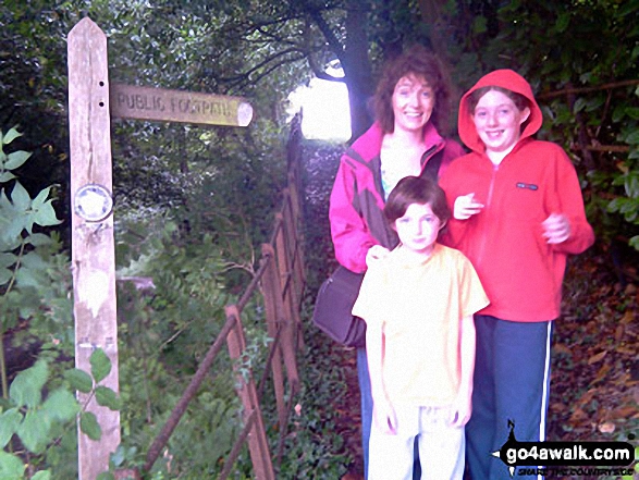 Ruth, Daisy and Zach at the start near Bletchingley