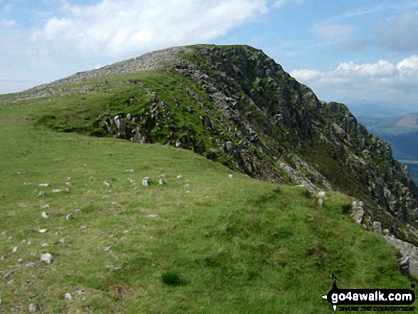 Walk gw128 Llyn y Cadair from Llyn Gwernan - Cyfrwy from The Pony Path up Cadair Idris (Penygadair)