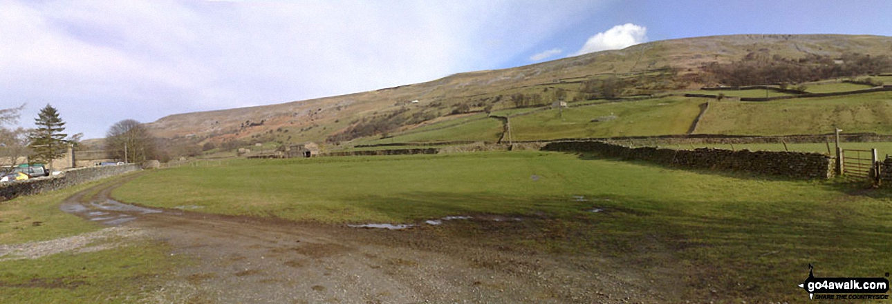 Walk ny174 Fremington Edge, Langthwaite and Arkengarthdale from Reeth - Fremington Edge from Reeth